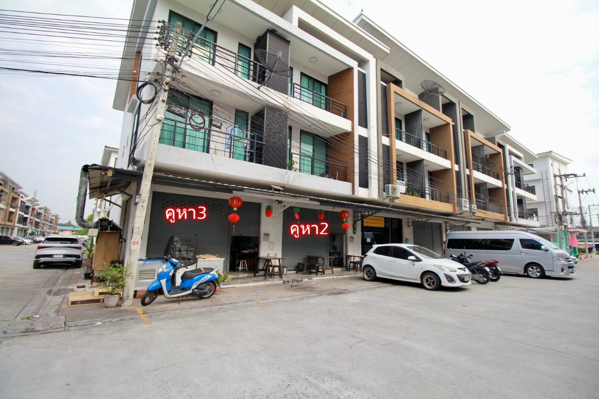 ขายอาคารพาณิชย์ 3 ชั้น พร้อมผู้เช่า โครงการ DComplex(ดี คอมเพล็กซ์) ปิ่นทอง1 ศรีราชา ชลบุรี ใกล้นิคมฯ 600 ม 