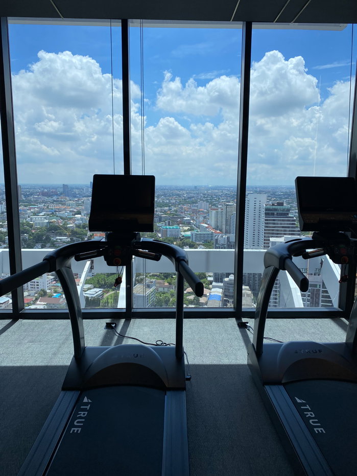 picture Ready to move in, fully furnished, high floor - 9/11