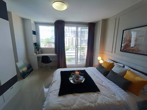 ห้องสวย พร้อมอยู่สิ้นเดือนนี้ 650 เมตร BTS บางจาก📢 Line id : @085pucam 🎯 YKP Rental Condo