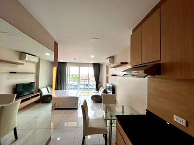 Condos for sale : Studio Condo for Sale Whale Marina Na Jomtien Pattaya