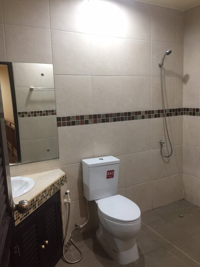 รูป #บ้านนี้อยู่แล้วรวย #ปรับปรุงใหม่ไฉไลกว่าเดิม ..เหมือนได้อยู่บ้านใหม่🏠ให้เช่า ทาวเฮ้าส์ 2 ชั้น หมู่บ้านรื่นฤดี ซ.รามคำแหง180 **งดนายหน้าค่ะ - รูปที่ 18/19