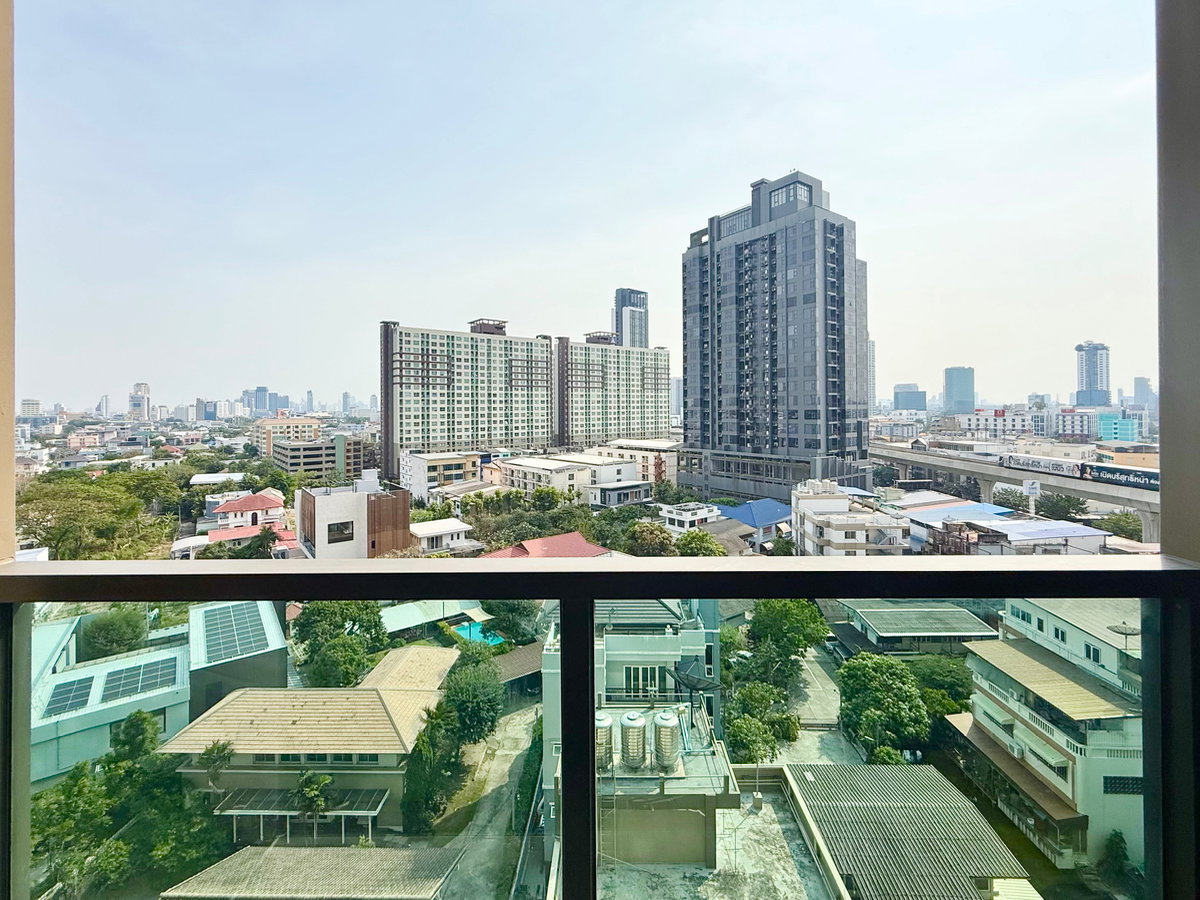 picture Hot Unit 🌈✨ Lumpini Park Phahol 32 (1 Studio , 24.5 Sqm.) 2.59 MB Call 092-2462653 Donut - 8/11