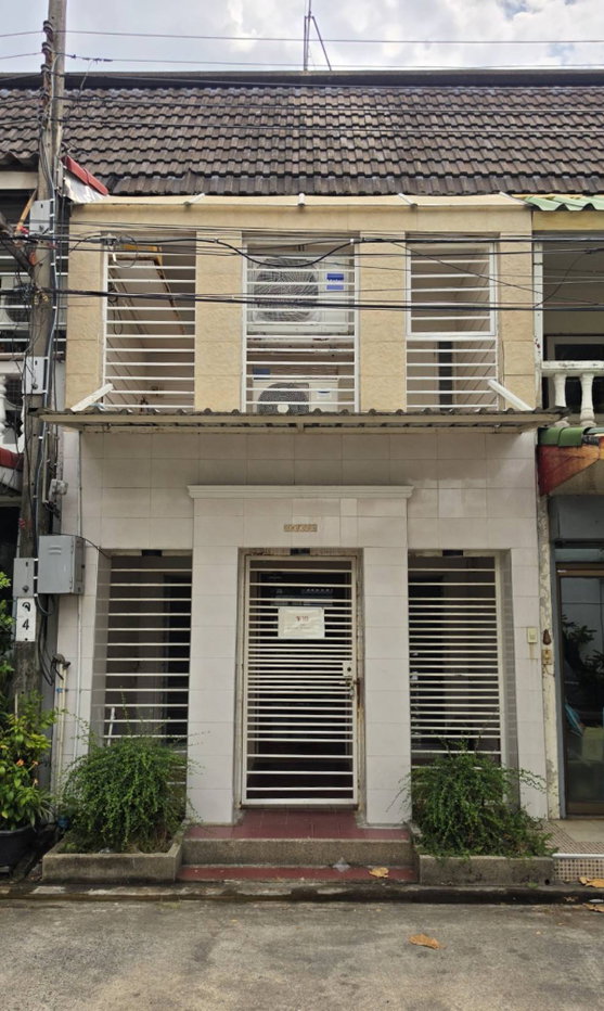 รูป ขายทาวน์เฮาส์ 2 ชั้น ม.อมรพันธ์ 9 ซ.เสนานิคม 1 ลาดพร้าว ทำเลดี เดินทางสะดวก ใกล้BTS เสนานิคม - รูปที่ 2/12