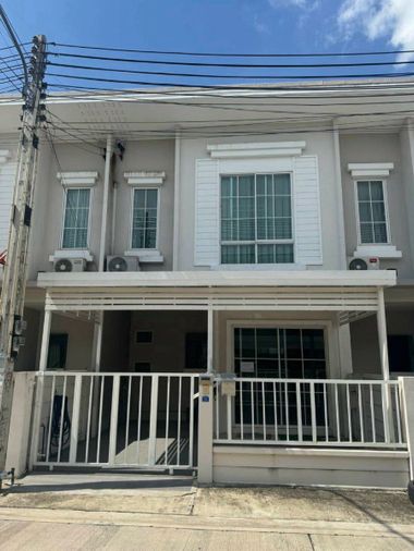 Two-story townhome for sale in Sena Viva Sriracha-Assumption housing estate, Chonburi.