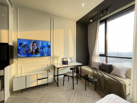 The Best River View in Charoen Nakhon! High-Floor Studio Near ICONSIAM