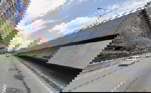 ขายอพาร์ทเม้นท์ 8 ชั้น ใจกลางสาทร Yield 8 %