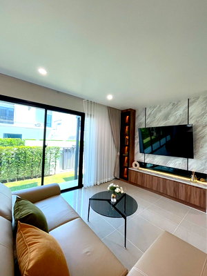 Houses for rent Bang Pu Industrial Estate : urgent! Luxury single house, Pimnara Srinakarin-Bangna, fully furnished, ready to move in, near Mega Bangna.