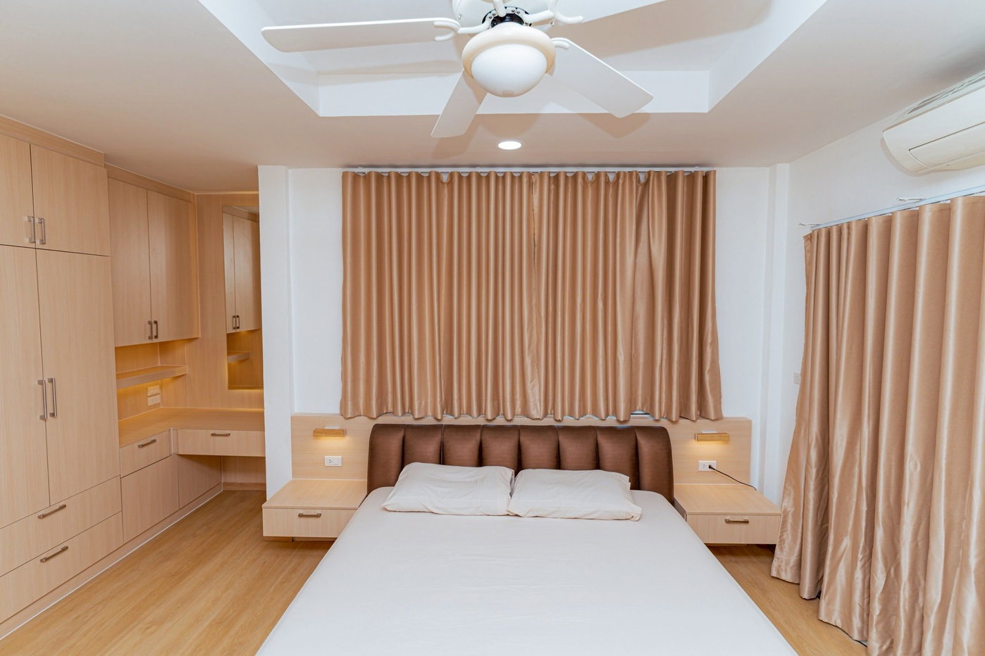 picture Pool Villa for Sale in East Pattaya Near Sukhumvit and Jomtien - 6/21