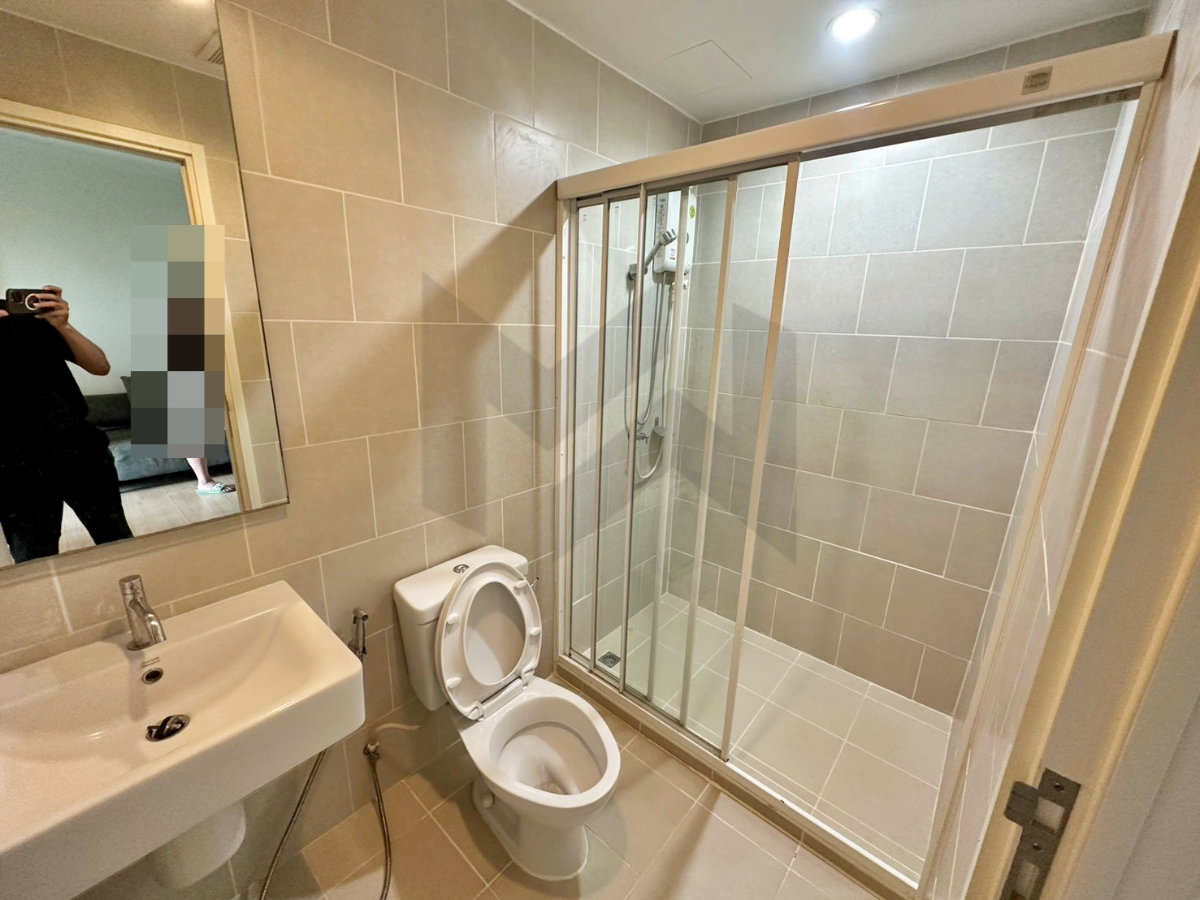 รูป ห้องจริง✨เช่าคอนโด สัญญา 1 ปี✨🛋️🛌The Base Chaengwattana - รูปที่ 2/5