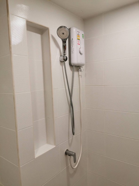 รูป ให้ เช่า Esta Bliss Condo รามอินทรา ห้องกว้าง 2 นอน ติดรถไฟฟ้าสถานีเศรษฐบุตรบำเพ็ญ วิวสระว่ายน้ำ - รูปที่ 7/9