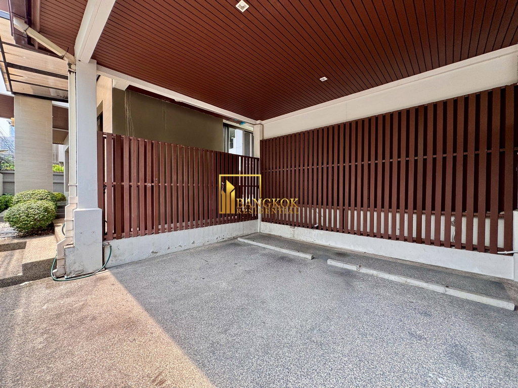 รูป Spacious 4 Bedroom Pool Villa for Rent in Sukhumvit 26 - BR28240SH - รูปที่ 4/57