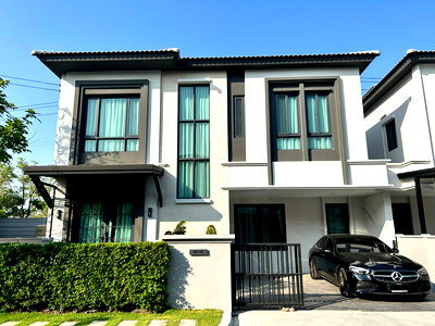 Twin houses for rent Mega Bangna : Semi-detached house for rent, Grand Pleno Project, Sukhumvit Bangna.