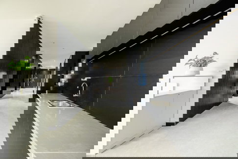 urgent sale office at Chamnan Phenjati Business Center