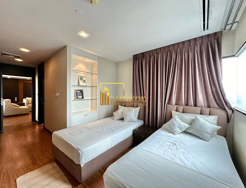 picture Sathorn Gardens | Beautiful 3 Bedroom Luxury Condo in Sathorn - BR6931CD - 26/46
