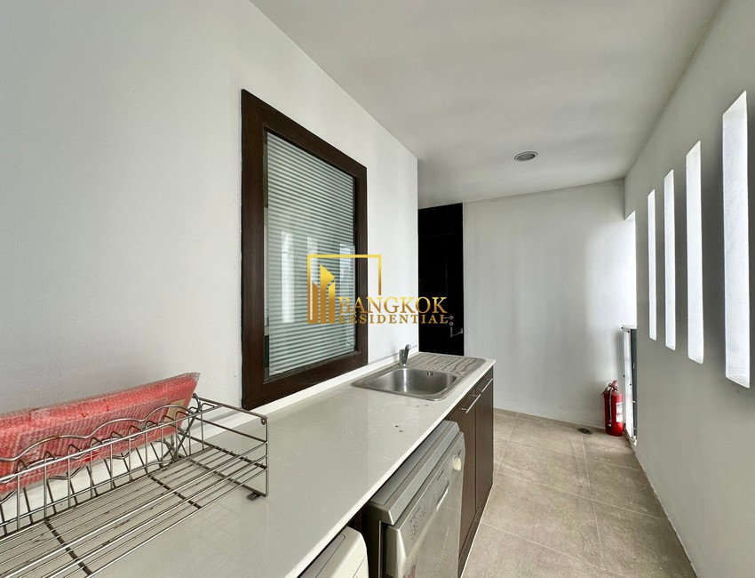 picture Sathorn Gardens | Beautiful 3 Bedroom Luxury Condo in Sathorn - BR6931CD - 12/46