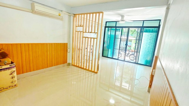 รูป CBD สาทร แอร์ครบทุกห้อง ใกล้เซ็นทรัล พระราม 3 600 ม. สาธุประดิษฐ์ ใกล้ BTS ช่องนนทรี 2.5 กม. ทาวน์โฮม 3 ชั้น ให้เช่า 3 นอน 2 น้ำ - รูปที่ 3/8