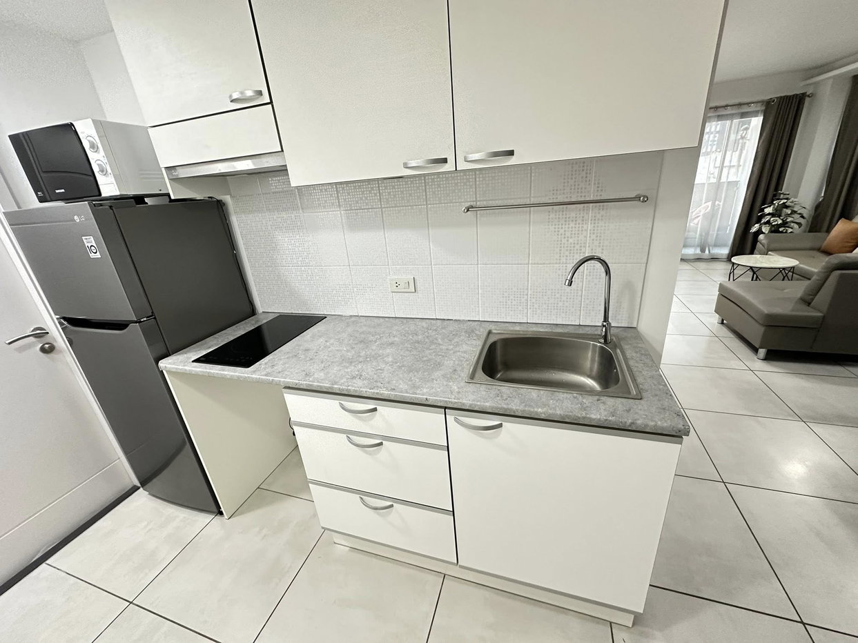 รูป 1 Bedroom Condo for Rent Tropical Garden Pratumnak Pattaya - รูปที่ 6/7