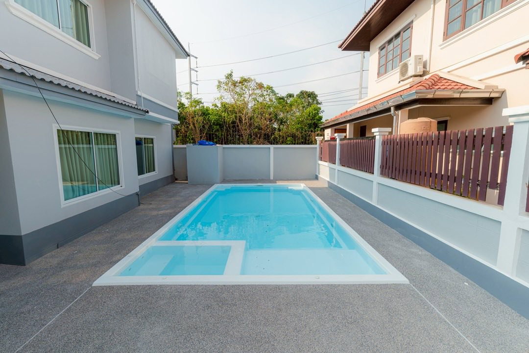 picture Pool Villa for Sale in East Pattaya Near Sukhumvit and Jomtien - 3/21