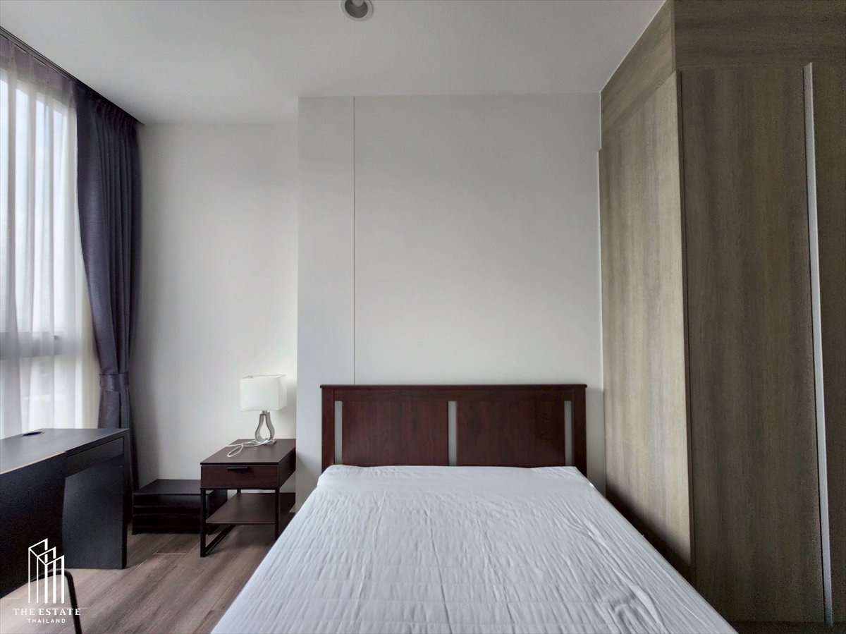 รูป For RENT Whizdom Essence ชั้นสูง ทิศเหนือ วิวสวยพื้นที่สีเขียว 34.48 sq.m. 1 bedroom @20,000 Baht - รูปที่ 13/14