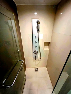 ขายคอนโด : 🚩 ขายคอนโด ไอดีโอ มอร์ฟ 38 อาคาร 1 ชั้น 5 Duplex ขนาด 36 ตรม ใกล้ Gateway เอกมัย