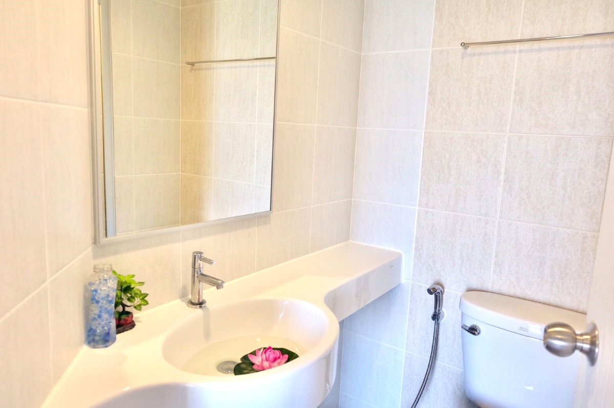 รูป ห้องจริง✨เช่าคอนโด สัญญา 1 ปี✨🛋️🛌ลุมพินี วิลล์ นครอินทร์ - ริเวอร์วิว - รูปที่ 2/9