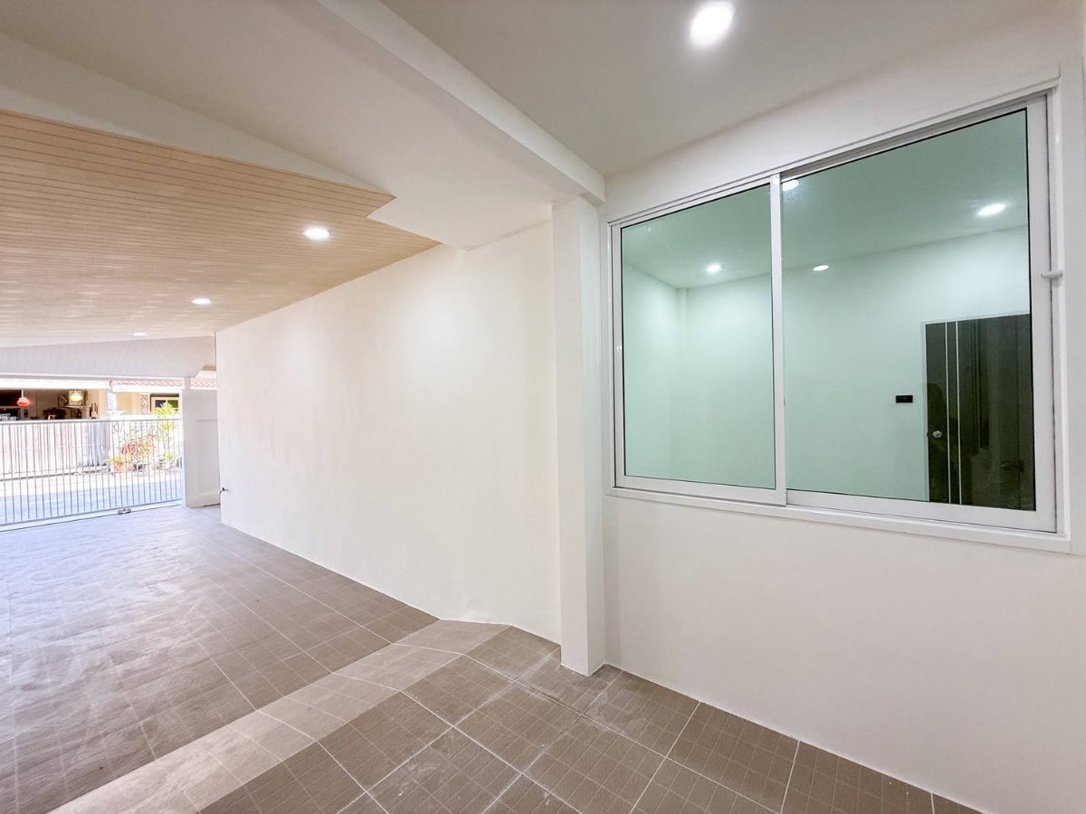 รูป  🏡 ขายบ้านมุม หมู่บ้านธารทอง 5 รีโนเวทใหม่ พร้อมอยู่ ทำเลเมืองทอง บรรยากาศดี น่าอยู่มาก✨ - รูปที่ 12/30