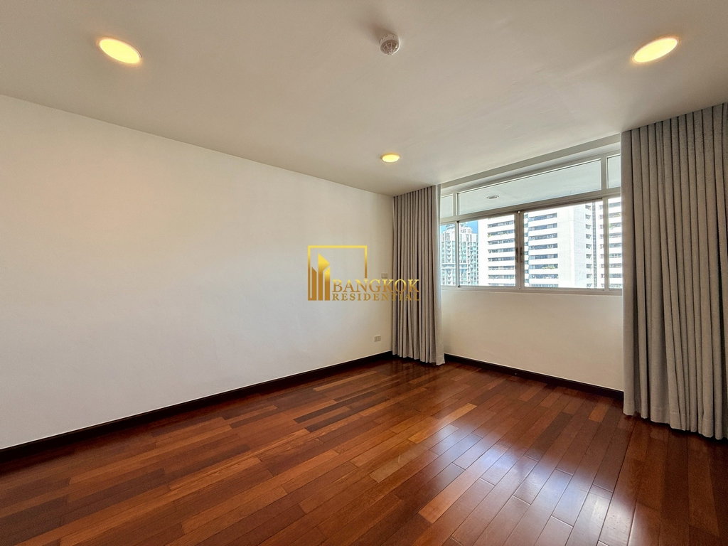 รูป La Cascade | Spacious 3 Bedroom Condo in Ekkamai Area - BR60792CD - รูปที่ 28/44