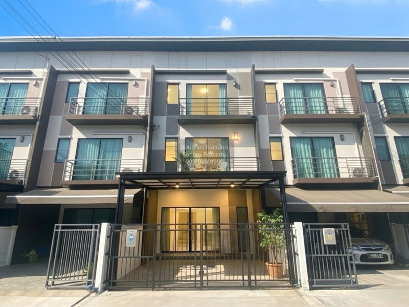 Townhouses for sale : For Sale Townhouse/Townhome  , Baan Klang Muang Phahonyothin 50 , Khlong Thanon , Sai Mai , Bangkok , CX-148568 ✅ Live chat with us ADD LINE @connexproperty ✅