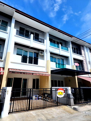 เช่าทาวน์โฮม วิทยาลัยศิลปหัตถกรรมกรุงเทพ : 🏡 ปล่อยเช่า ทาวน์โฮม 3 ชั้น หมู่บ้านกลางเมือง S‑Sense พระราม9‑ลาดพร้าว 4 ห้องนอน 3 ห้องน้ำ บ้านตกแต่งใหม่ พร้อมเข้าอยู่ ทำเลเดินทางสะดวก ใกล้ MRT 