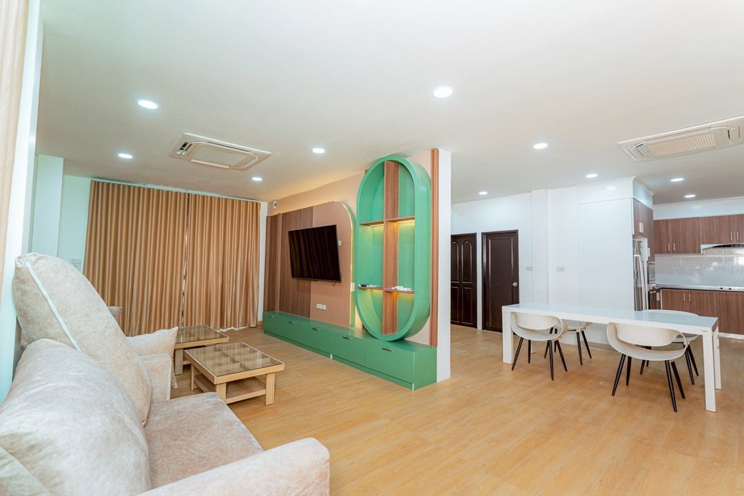 picture Pool Villa for Sale in East Pattaya Near Sukhumvit and Jomtien - 10/21