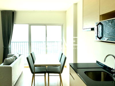 Condos for rent : 2 Beds Super High Fl 30+ City View Fully furnished Good Location Close To MRT Thailand Cultural Centre Station @   Noble Revolve Ratchada