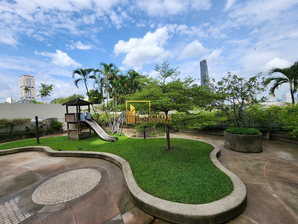 picture Ruamsuk Condominium | Spacious 3 Bedroom Property For Rent - BR60019CD - 50/52