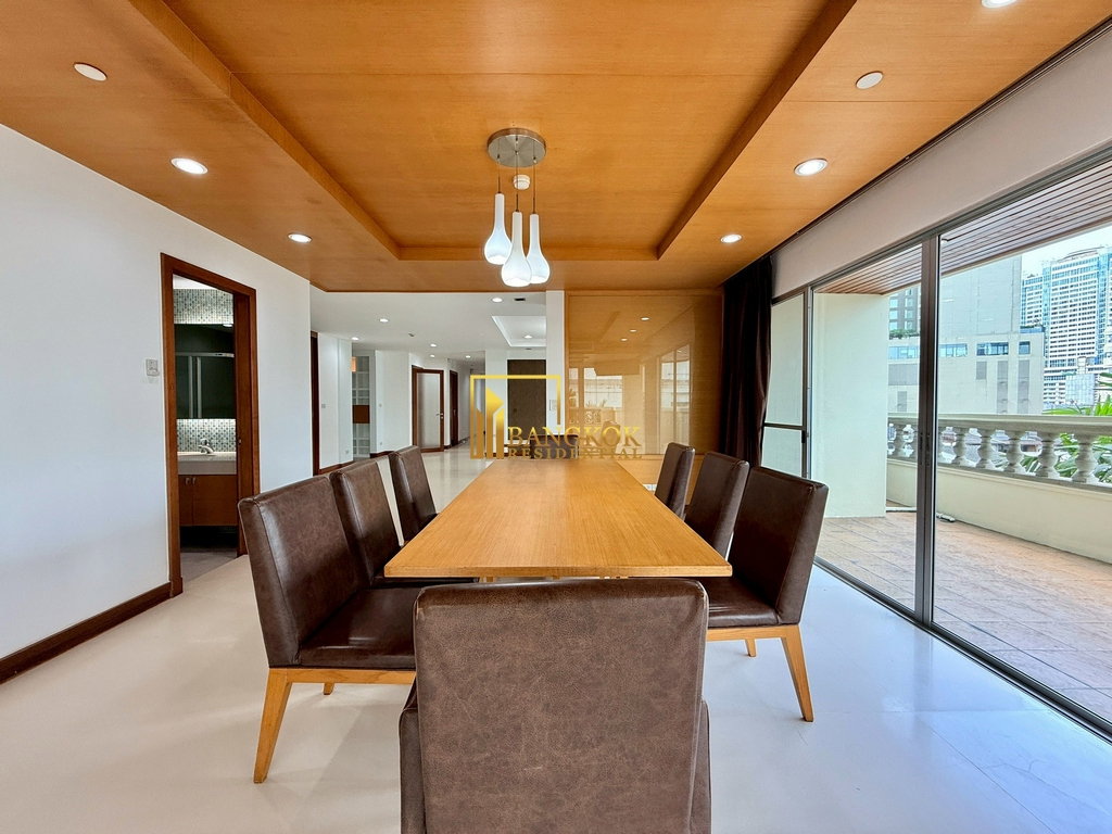 รูป Very Spacious 4 Bedroom Luxury Apartment in Phrom Phong - BR20691AP - รูปที่ 4/49