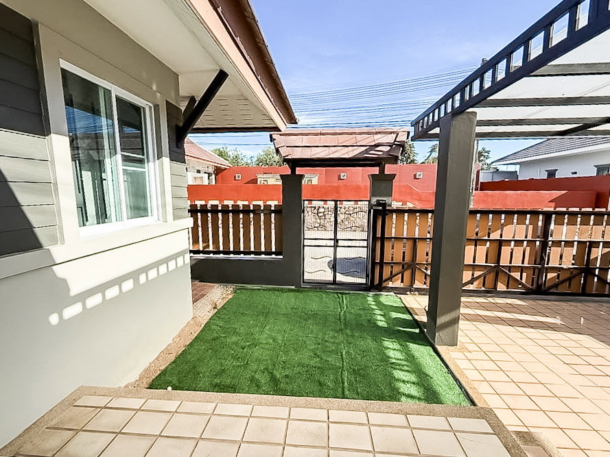 รูป Single house for Sale in East Pattaya Pet-friendly - รูปที่ 2/16