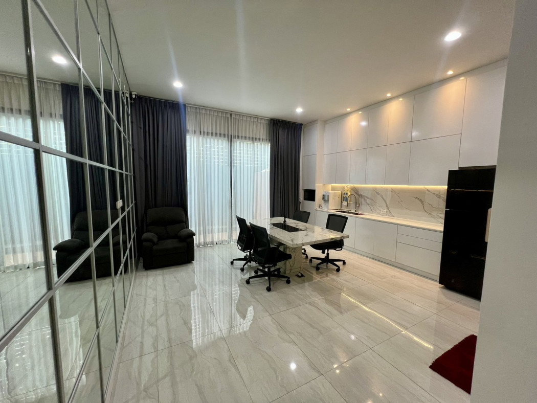 รูป ให้ เช่า ให้ เช่า ทาวน์โฮม THE AUTHOR Ratchada 32 ใกล้ MRT ลาดพร้าว ทำเลใจกลางเมือง - รูปที่ 3/12