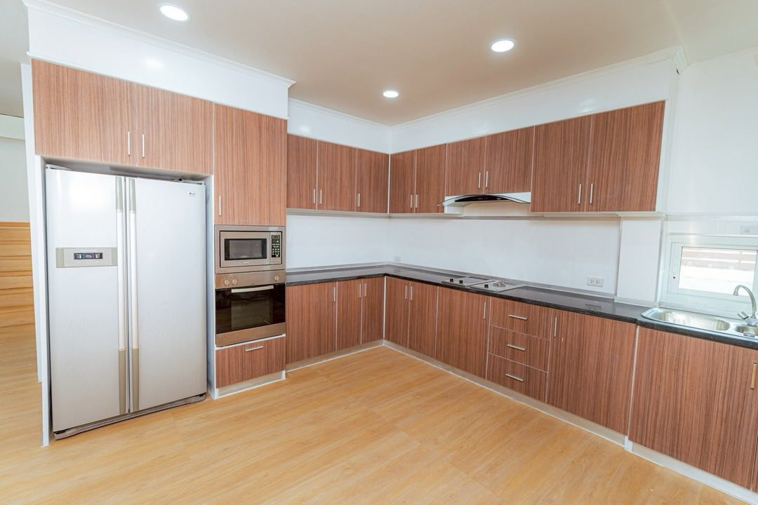picture Pool Villa for Sale in East Pattaya Near Sukhumvit and Jomtien - 12/21