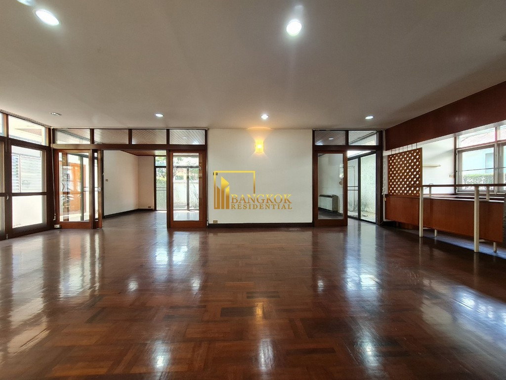 รูป Charming 3 Bedroom House For Rent in Nana - BR7742SH - รูปที่ 8/26