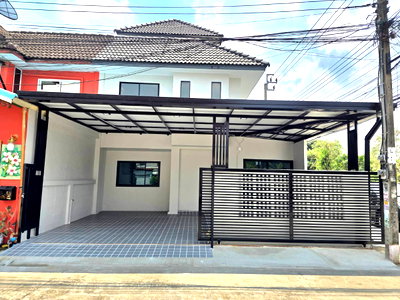 ทาวน์โฮม ถนนหทัยราษฎร์ : ทาวน์เฮ้าส์ 3ชั้น ตกแต่งใหม่ ทำเลดี หมู่บ้านเมืองทรัพย์ธานี ซ.20 หลังมุมนอก ใกล้รถไฟฟ้า ซอยเลียบคลองสอง 25 คลองสามวา 