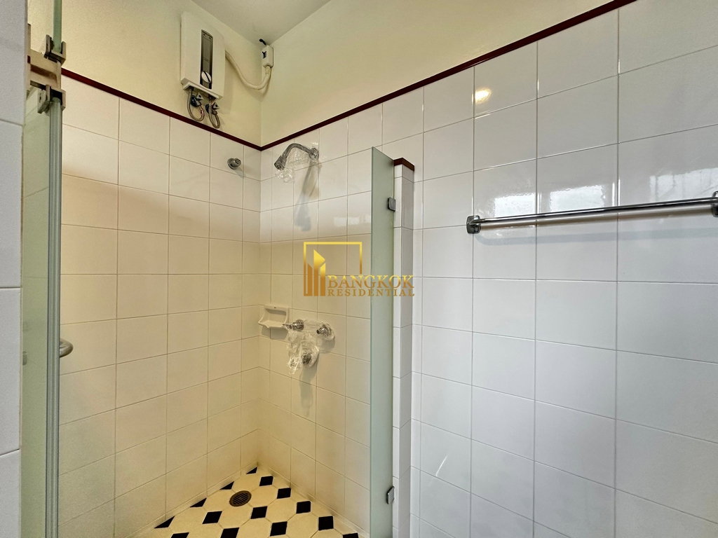รูป Spacious 3 Bedroom Townhouse in Thonglor Area - BR28044SH - รูปที่ 24/40