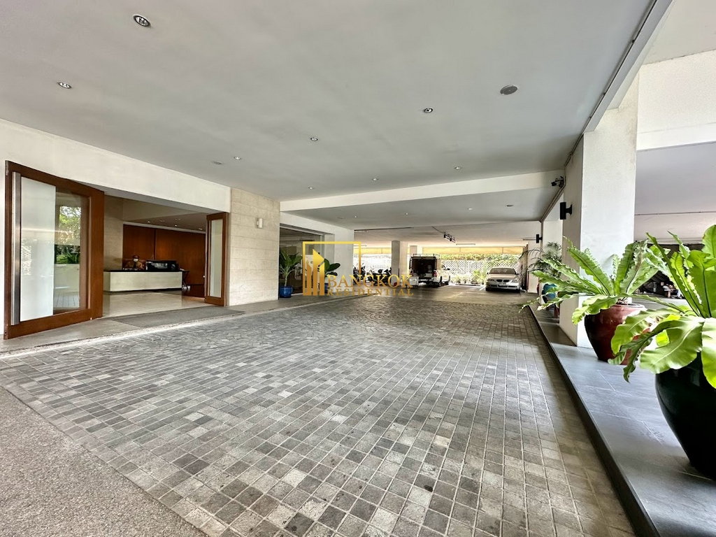 รูป La Cascade | Spacious 3 Bedroom Condo in Ekkamai Area - BR60792CD - รูปที่ 41/44