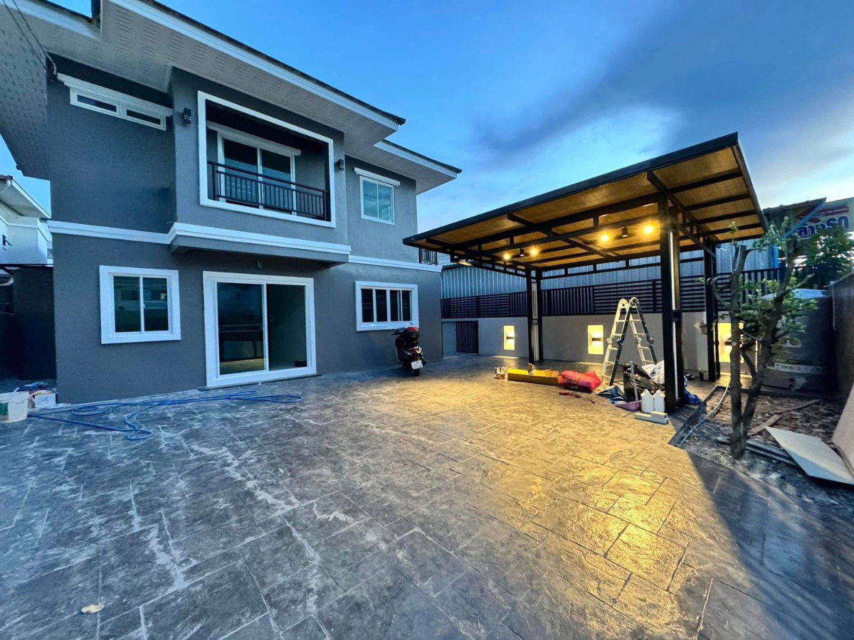 รูป 🏡 บ้านเดี่ยวหลังใหญ่ 2 ชั้น รีโนเวทใหม่ ซอยโกสุมรวมใจ 17 ดอนเมือง 5 ห้องนอน 4 ห้องน้ำ อากาศถ่ายเทดี พื้นที่ใช้สอยเยอะ พร้อมเข้าอยู่ได้ทันที - รูปที่ 2/20