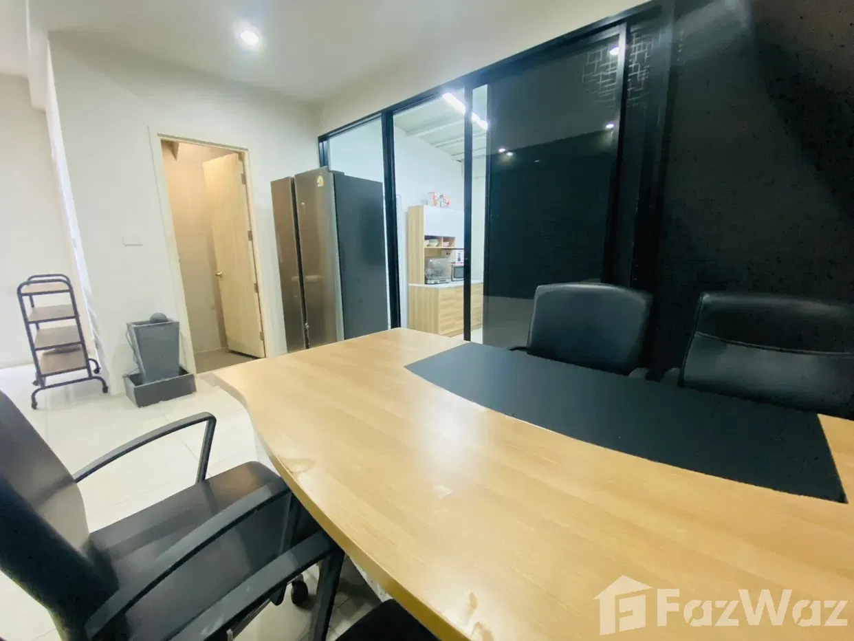 picture The Urban Slate Town Home 6100227 - 67/80