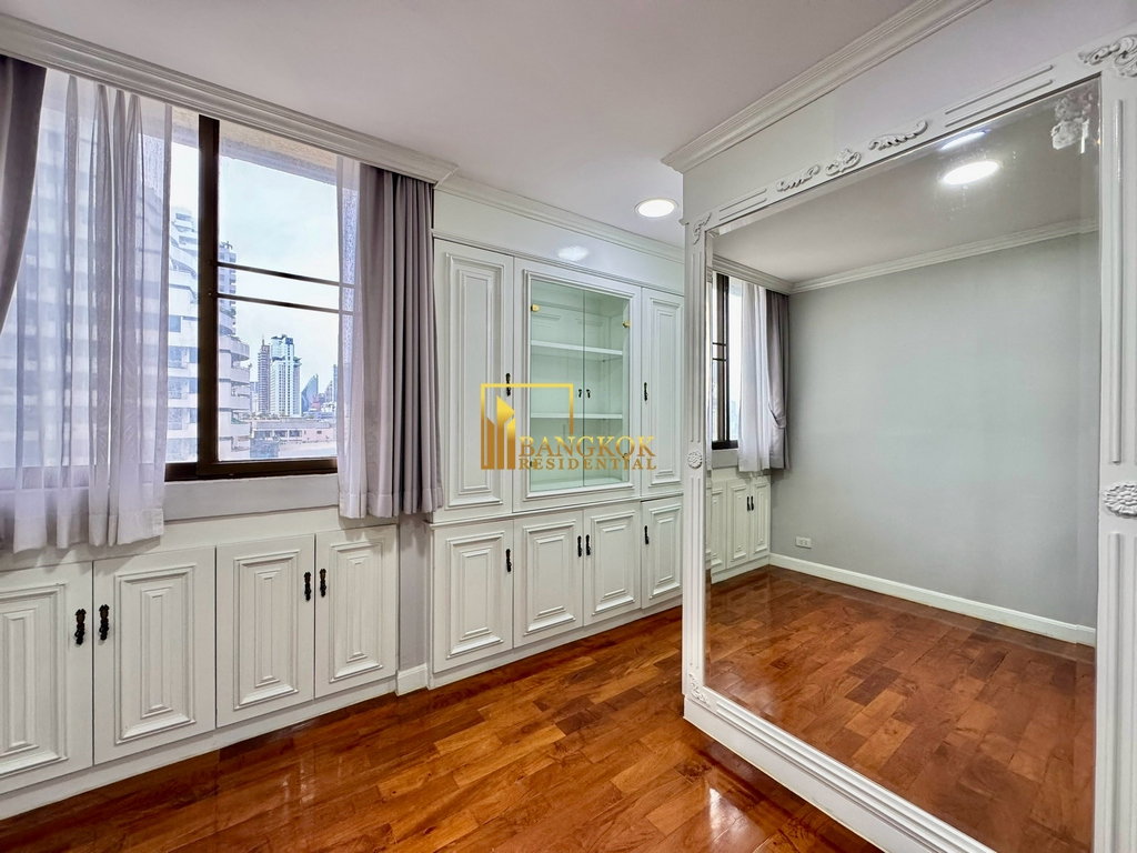 รูป Supalai Place | Bright 2 Bed Condo For Rent in Phrom Phong - BR18260CD - รูปที่ 15/35