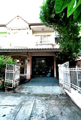 ทาวน์โฮม โรงเรียนนานาชาติร่วมฤดี วิทยาเขตอนุบาล : ขายทาวน์เฮ้าส์/ทาวน์โฮม  บุศรินทร์ รามอินทรา ห้องมุม หน้ากว้าง สามวาตะวันตก เขต คลองสามวา กรุงเทพ CX-148226 ✅ ทักไลน์ @connexproperty ตอบทันที ทีมงานมืออาชีพ ✅