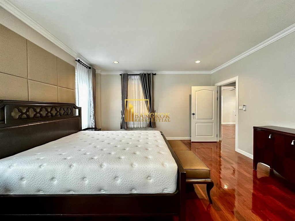 รูป Fantasia Villa 4 | Elegant 4 Bed House For Rent in Bang Na Compound - BR27892SH - รูปที่ 16/48