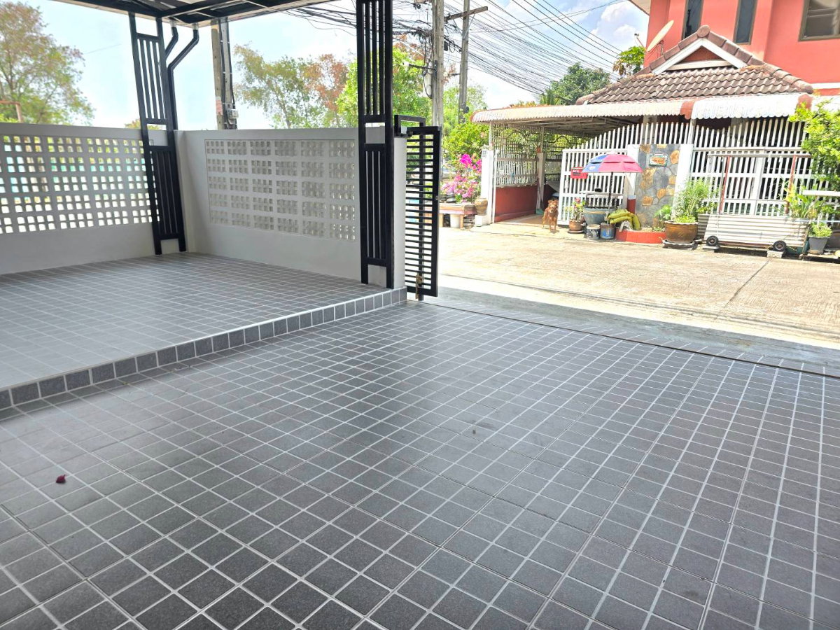 รูป ทาวน์เฮ้าส์ 3ชั้น ตกแต่งใหม่ ทำเลดี หมู่บ้านเมืองทรัพย์ธานี ซ.20 หลังมุมนอก ใกล้รถไฟฟ้า ซอยเลียบคลองสอง 25 คลองสามวา - รูปที่ 8/36