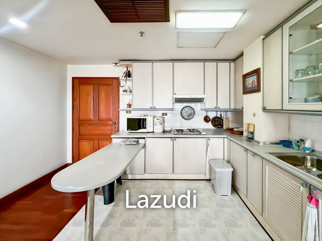 รูป คอนโดติดทะเล 2 ห้องนอนที่ Regent Villa Condo ชะอำ - รูปที่ 10/33