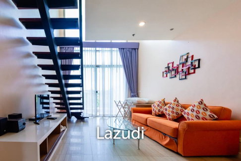 BOATHOUSE : 1 Bed Duplex condo with Pool View