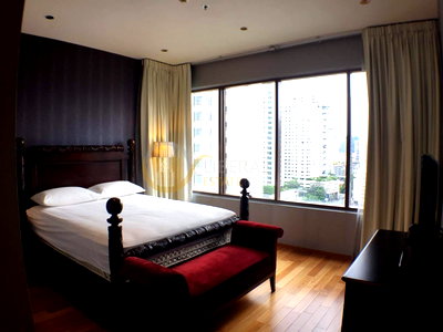 Condos for sale : LTH3102 ; The Emporio Place FOR SALE 2 beds 2 baths size 104.92 Sq.M. Nearby BTS Phrom Phong station ONLY 18 MB