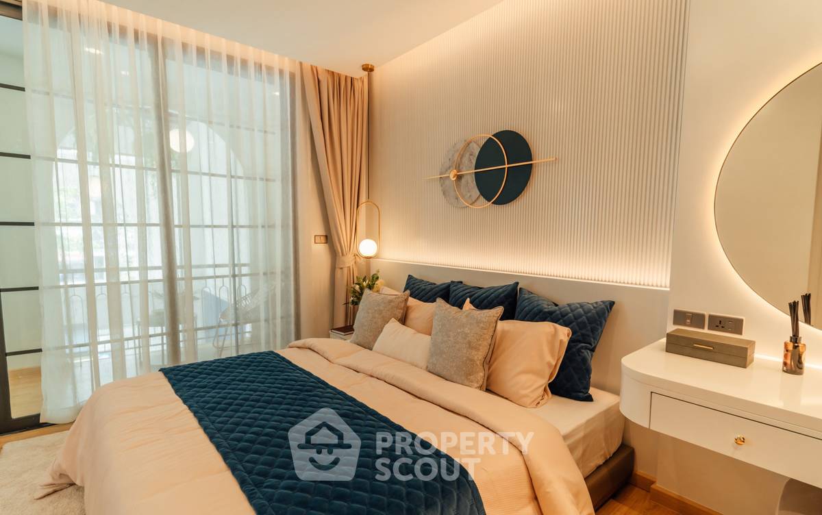 1-BR Condo at Above Element Condominium close to Laguna (ID 1243044)